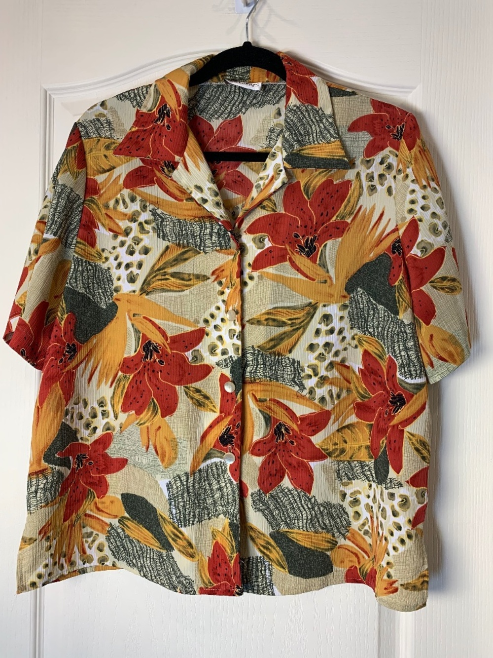 D'Allaird's Vintage Floral Blouse Cream Red Green Retro Statement 90's Top